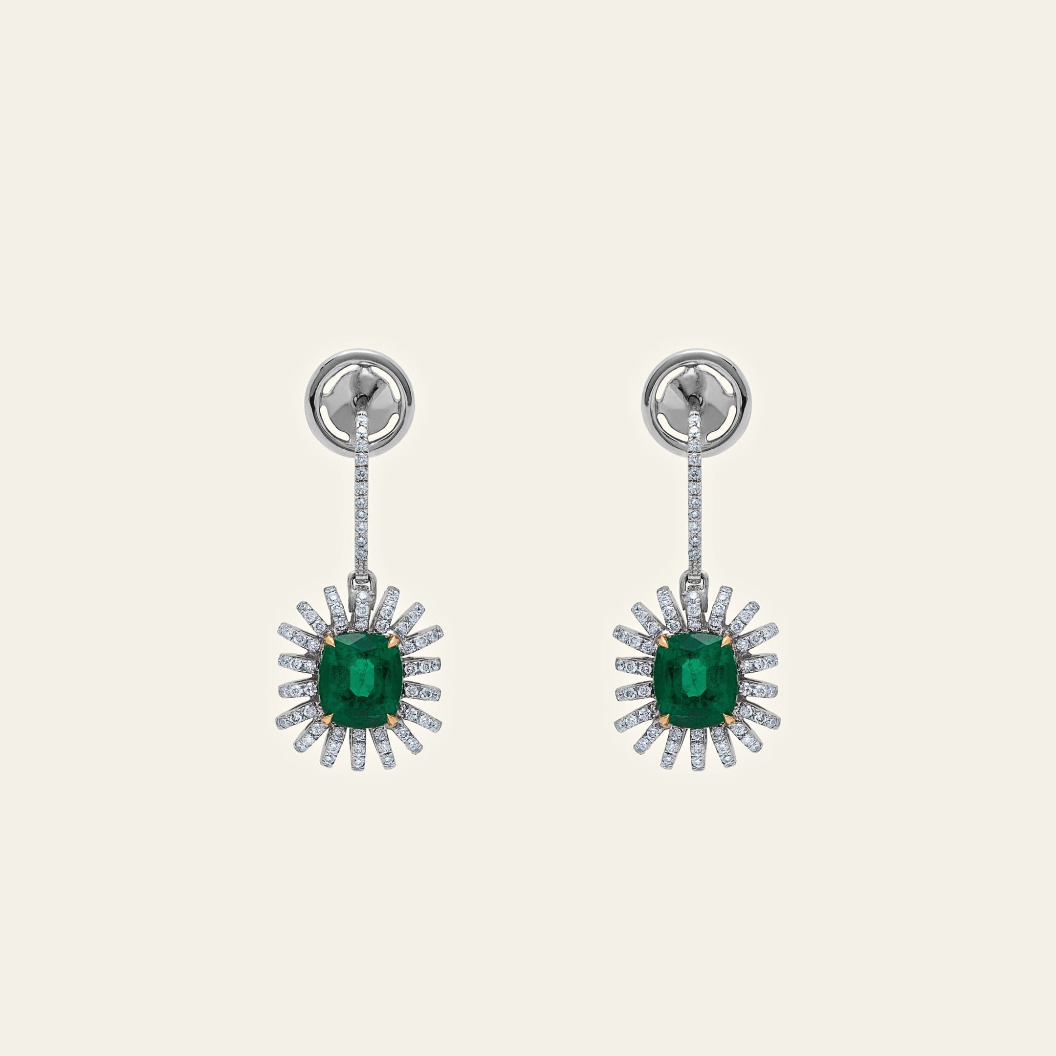 star-emerald-and-diamond-earrings-jewels-aficionado-1226680314.jpg