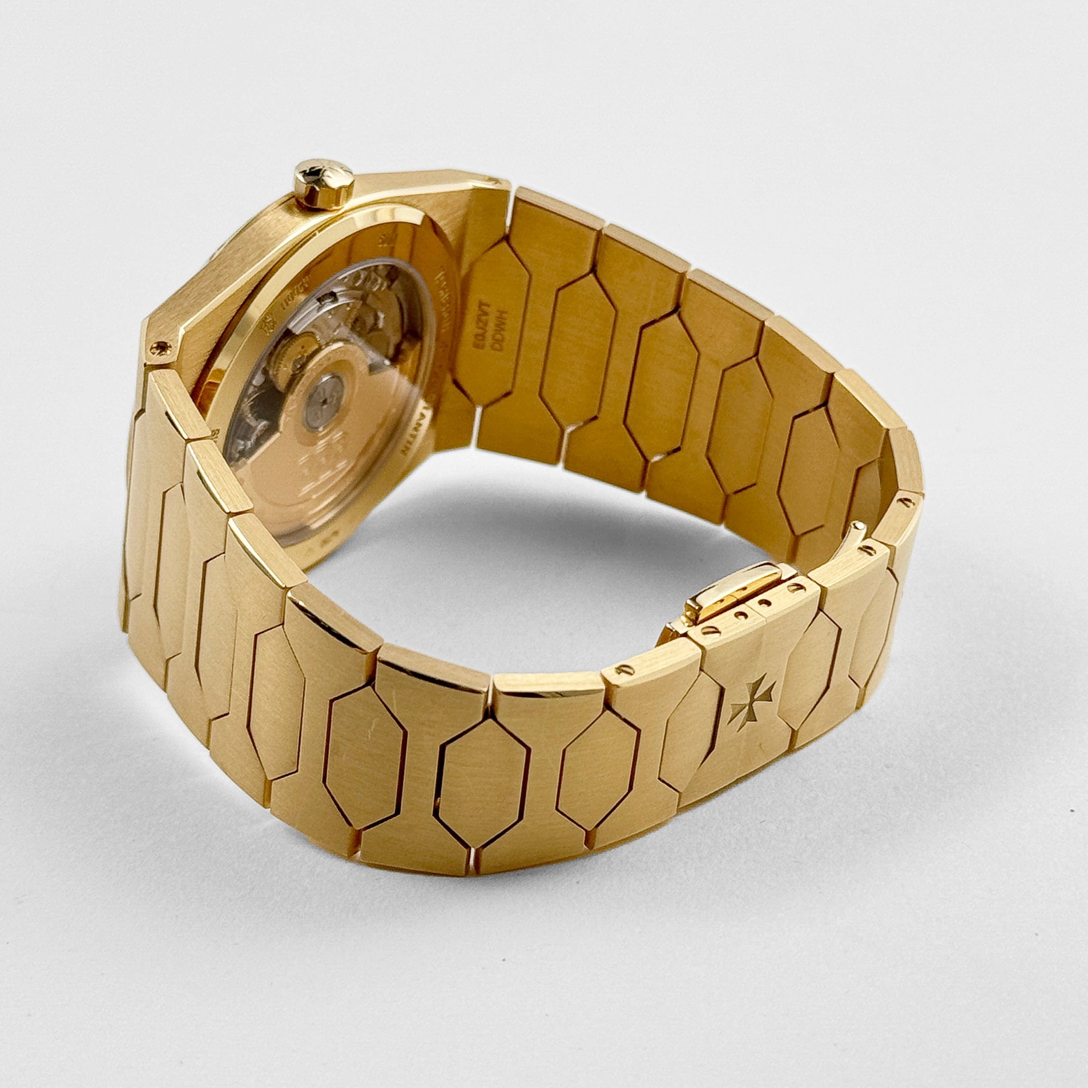 Vacheron Constantin Historiques '222' 4200H/222J-B935 Yellow Gold Champagne Dial (2023)