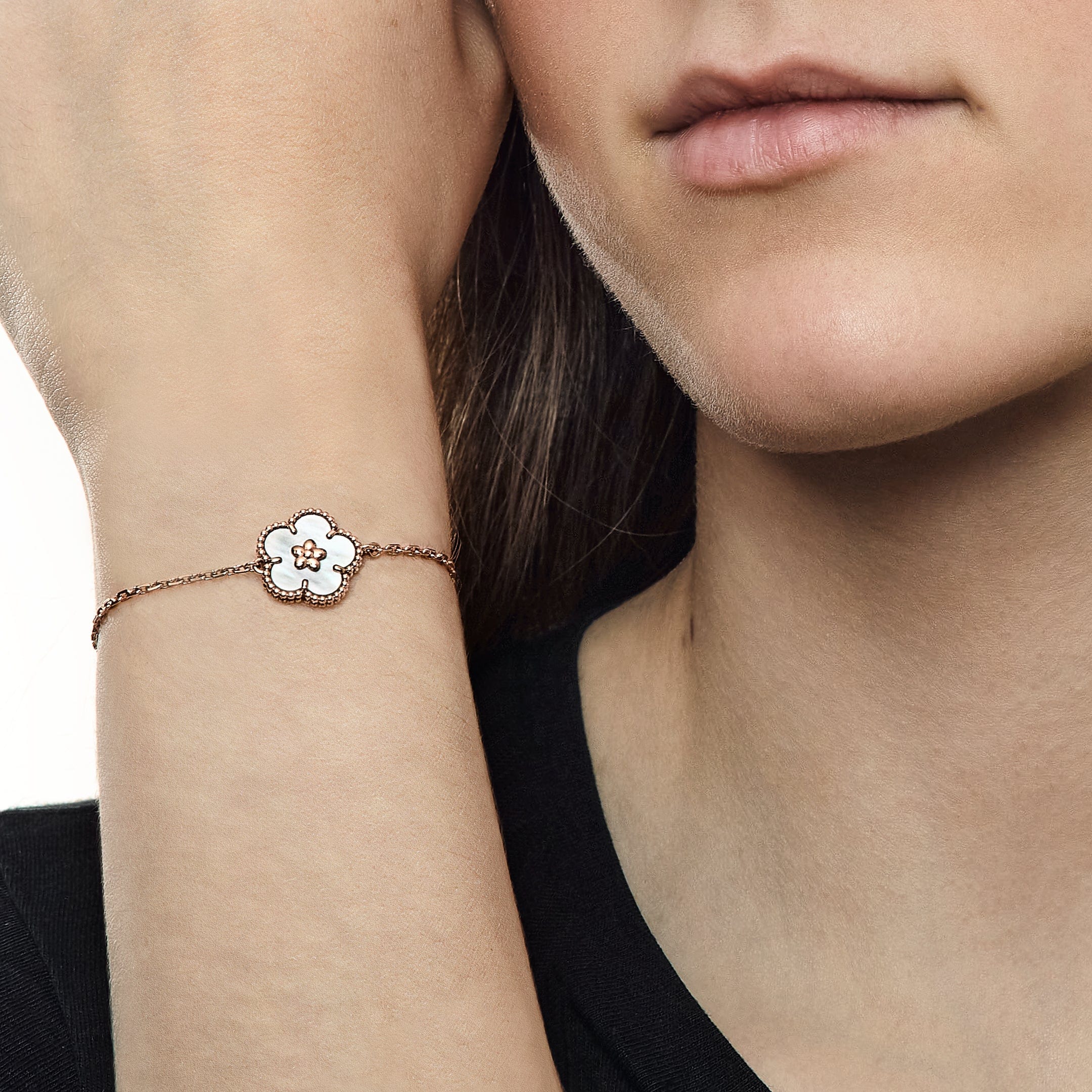 van-cleef-arpels-lucky-spring-bracelet-plum-blossom-van-cleef-arpels-1160908737.jpg