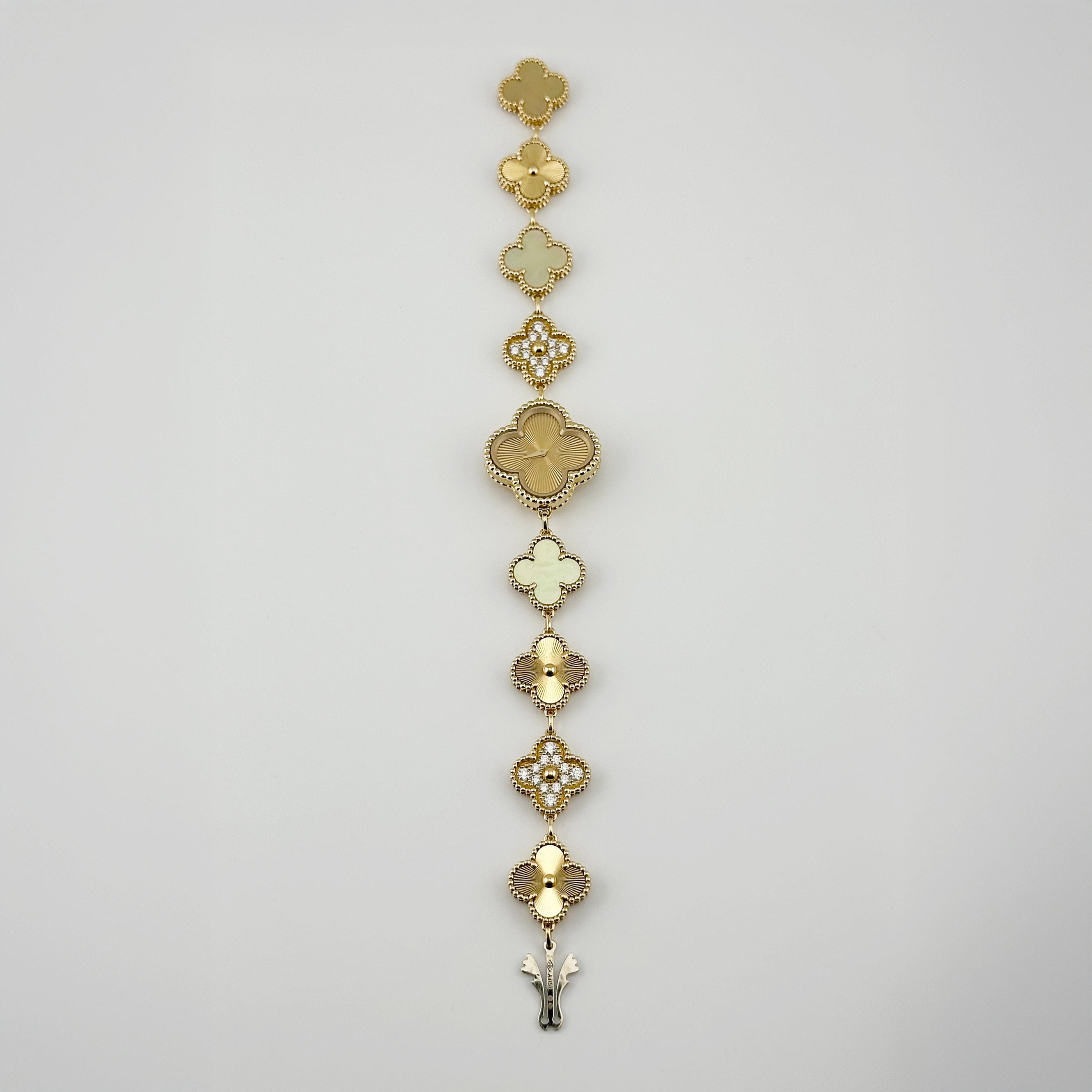 Van Cleef & Arpels Sweet Alhambra VCARO8WW00 Diamond Mother