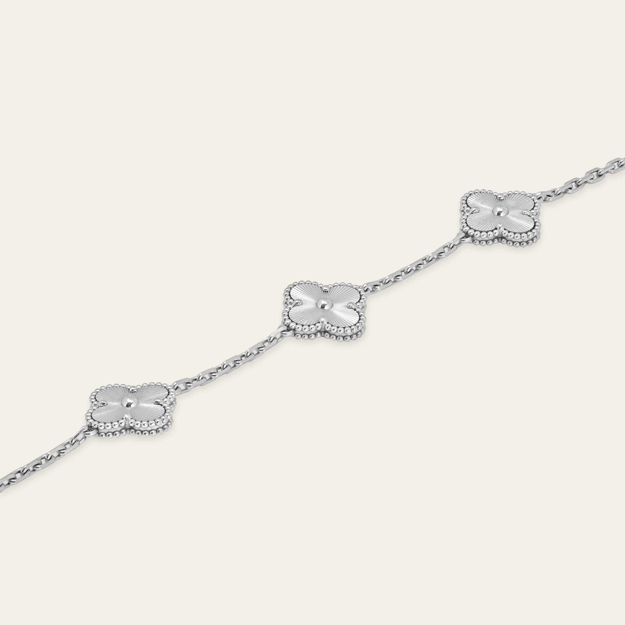 van-cleef-arpels-vintage-alhambra-bracelet-5-motifs-van-cleef-arpels-1160908736.jpg
